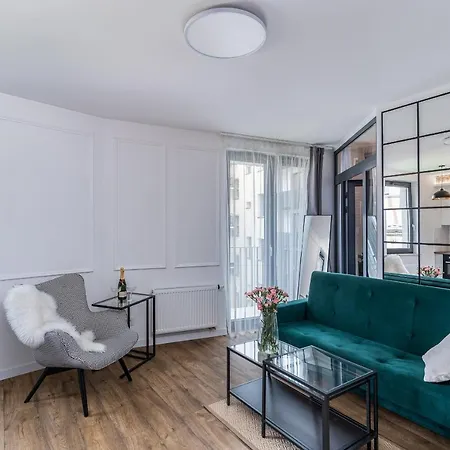 Premium With Air Conditioning, Heart In Cracow * Krakkó
